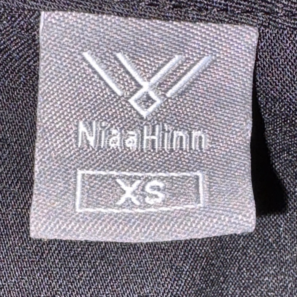 Black Niaahinn  Scrubs 2 piece Set with Light Gray Stitching and joggers XS - Picture 6 of 16